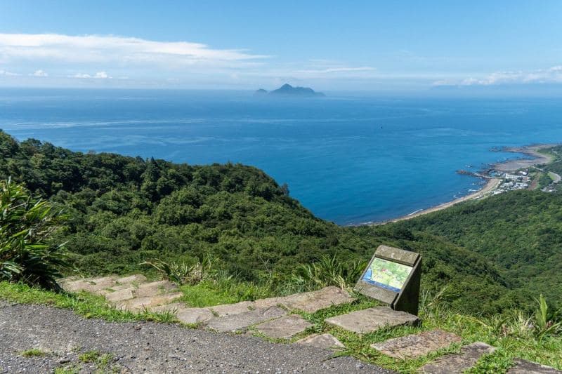 草嶺古道石階 福隆民宿出發登山俯瞰東北角海岸