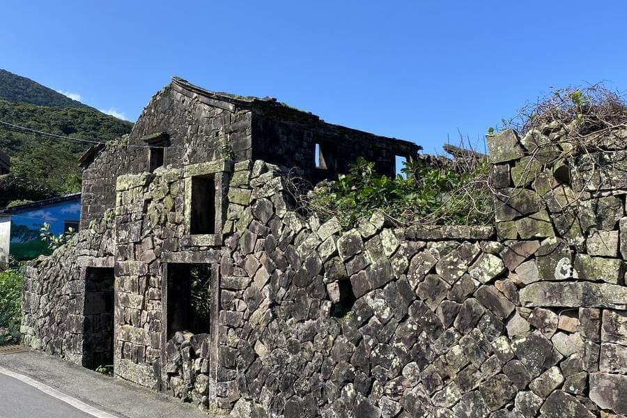 卯澳石頭屋石構建築 東北角漁村人文景點